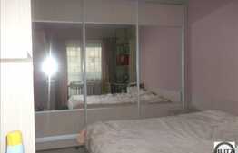 De vanzare 3 camere decomandate, 77 mp utili, boxa la subsol, zona Piata Cipariu