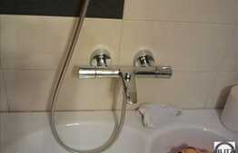 De vanzare 3 camere decomandate, 77 mp utili, boxa la subsol, zona Piata Cipariu