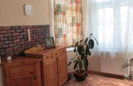 4 camere pe 2 nivele, 110 mp, decomandat, parcare, boxa, zona strazii Paris