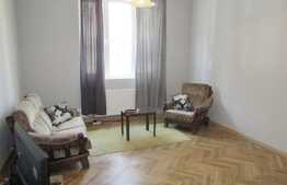 4 camere pe 2 nivele, 110 mp, decomandat, parcare, boxa, zona strazii Paris