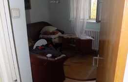 Aparatament 2 camere, 50 mp, decomandat, boxa la subsol, zona Coloane