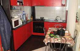 Apartament 2 camere, 48 mp, decomandat, parcare, boxa, zona Facultatii Bogdan Voda