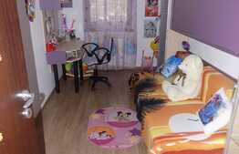 Apartament 3 camere, 70 mp utili, parcare, zona Primaria Baciu