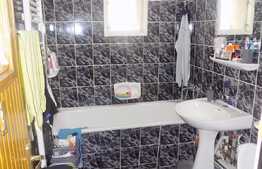 3 camere, 74 mp, decomandat, etaj intermediar, boxa subsol, zona Kaufland