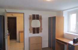 Garsoniera, 25 mp, decomandata, boxa la subsol, zona Bisericii Ortodoxe