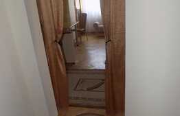 Apartament 3 camere, 80 mp, decomandat, boxa, zona Gradini Manastur