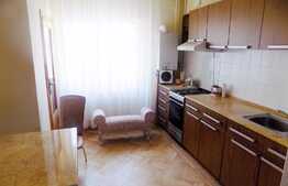 Apartament 3 camere, 80 mp, decomandat, boxa, zona Gradini Manastur