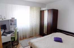 Apartament 3 camere, 80 mp, decomandat, boxa, zona Gradini Manastur