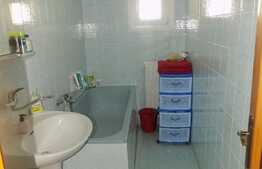 Apartament 3 camere, 80 mp, decomandat, boxa, zona Gradini Manastur