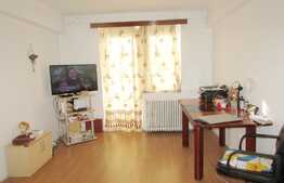 Garsoniera, 28,5 mp, decomandata, zona strazii Andrei Saguna