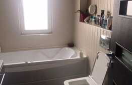 Apartament 3 camere, 80 mp, decomandat, parcare, zona Oncos 