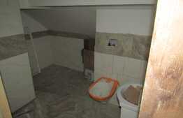 De vanzare casa cuplata, 364 mp, teren 447 mp, semifinisata, zona linistita!