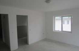 De vanzare casa cuplata, 364 mp, teren 447 mp, semifinisata, zona linistita!