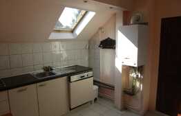 Apartament 5 camere, 100 mp, decomandat, garaj, parcare, zona strazii Suceava