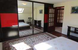 Apartament 5 camere, 100 mp, decomandat, garaj, parcare, zona strazii Suceava