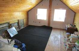 Apartament 5 camere, 100 mp, decomandat, garaj, parcare, zona strazii Suceava