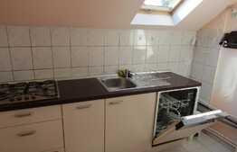 Apartament 5 camere, 100 mp, decomandat, garaj, parcare, zona strazii Suceava