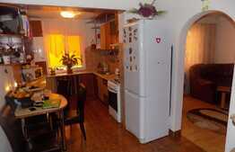 Apartament 3 camere, 69 mp, parcare, boxa la subsol, zona strazii Bucium