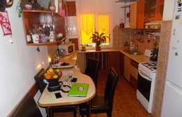 Apartament 3 camere, 69 mp, parcare, boxa la subsol, zona strazii Bucium