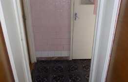 Apartament 4 camere, 67 mp, boxa la subsol, etaj intermediar, zona strazii Bucium