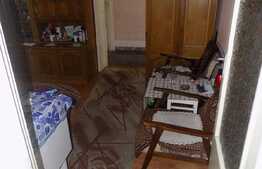 Apartament 4 camere, 67 mp, boxa la subsol, etaj intermediar, zona strazii Bucium