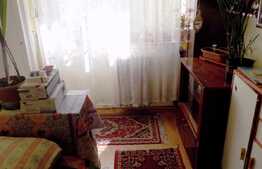 Apartament 4 camere, 67 mp, boxa la subsol, etaj intermediar, zona strazii Bucium