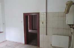 Apartament 3 camere, 96 mp, decomandat, imobil tip casa, zona strazii Napoca