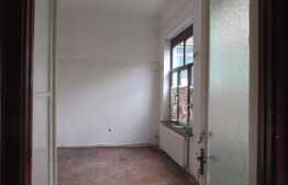 Apartament 3 camere, 96 mp, decomandat, imobil tip casa, zona strazii Napoca