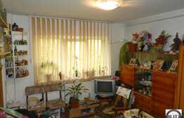 Vanzare apartament 2 camere, zona Aurel Vlaicu
