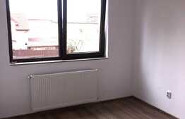 Apartament de vanzare cu 2 camere, 40 mp! Parcare! Zona strazii Tauti!