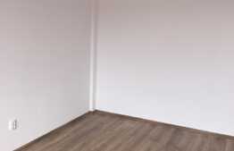 Apartament de vanzare cu 2 camere, 40 mp! Parcare! Zona strazii Tauti!