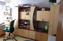 4 camere, 80 mp, decomandat, boxa la subsol, parcare, zona strazii Mehedinti