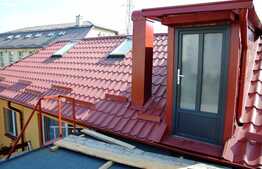 Apartament 3 camere, 110 mp, decomandat, imobil tip casa/vila, zona Petrom