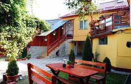 Apartament 3 camere, 110 mp, decomandat, imobil tip casa/vila, zona Petrom