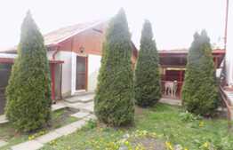 Casa 4 camere, 176 mp, teren 1254 mp, zona linistita de case/vile