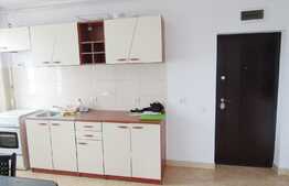 Garsoniera 37 mp, imobil nou, etaj intermediar, terasa, parcare, zona Nora