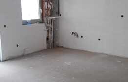 De vanzare apartament 2 camere, 50 mp! Parcare! Zona Vivo!