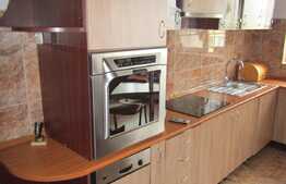 Apartament 4 camere, 65 mp, decomandat, parcare, garaj, boxa, zona Piata Flora