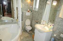 Apartament 4 camere, 65 mp, decomandat, parcare, garaj, boxa, zona Piata Flora