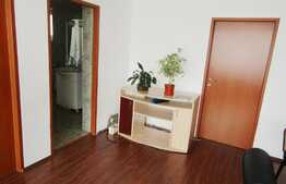 Apartament 4 camere, 65 mp, decomandat, parcare, garaj, boxa, zona Piata Flora