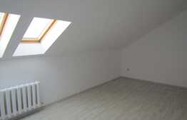 Mansarda de vanzare, 2 camere, 63 mp! Parcare! Zona strazii Eroilor!