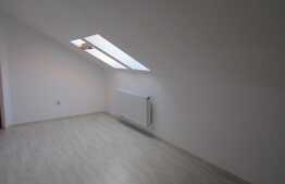 Mansarda de vanzare, 2 camere, 63 mp! Parcare! Zona strazii Eroilor!