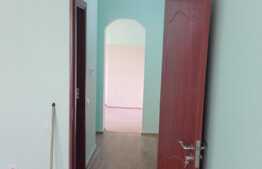 Apartament 2 camere, 50 mp, decomandat, boxa subsol, zona Hotel Royal
