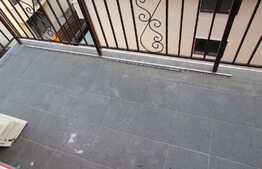 Mansarda inalta cu 2 camere, 49 mp, 2 balcoane! Parcare! Zona Terra!