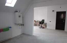 Mansarda inalta cu 2 camere, 49 mp, 2 balcoane! Parcare! Zona Terra!