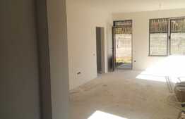 Casa individuala, 157 mp, semifinisata, 370 mp teren, zona linistita!