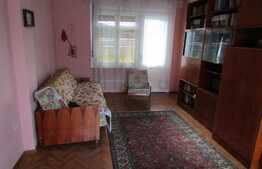 Casa de vanzare, 222 mp utili, 1504 mp teren, zona linistita de case