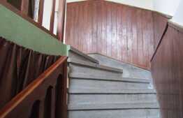 Casa de vanzare, 222 mp utili, 1504 mp teren, zona linistita de case