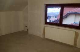 Duplex, 130 mp utili, 200 mp teren, zona linistita de case!