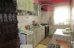 Apartament de vanzare cu 3 camere, 62 mp! Garaj! Zona sensului giratoriu!